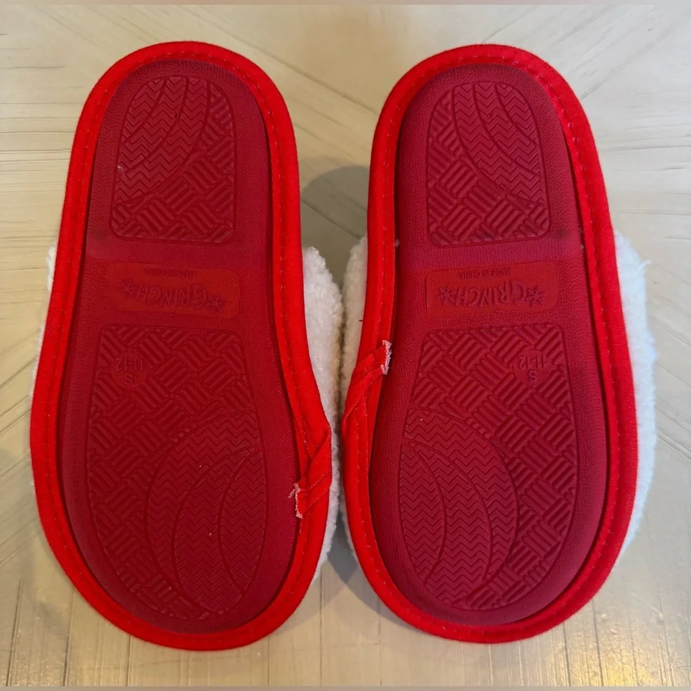 Official Dr. Seuss’ The Grinch Holiday Scuff Slippers – Kids Youth Small 11/12